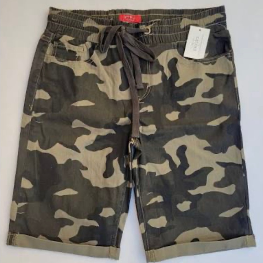 Guess Women's Drawstring Camo Jogger Shorts